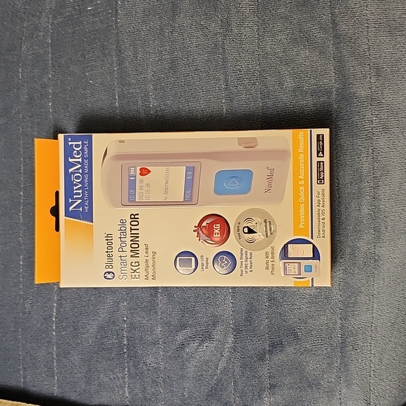 EKG Monitor - Picture 1 of 6